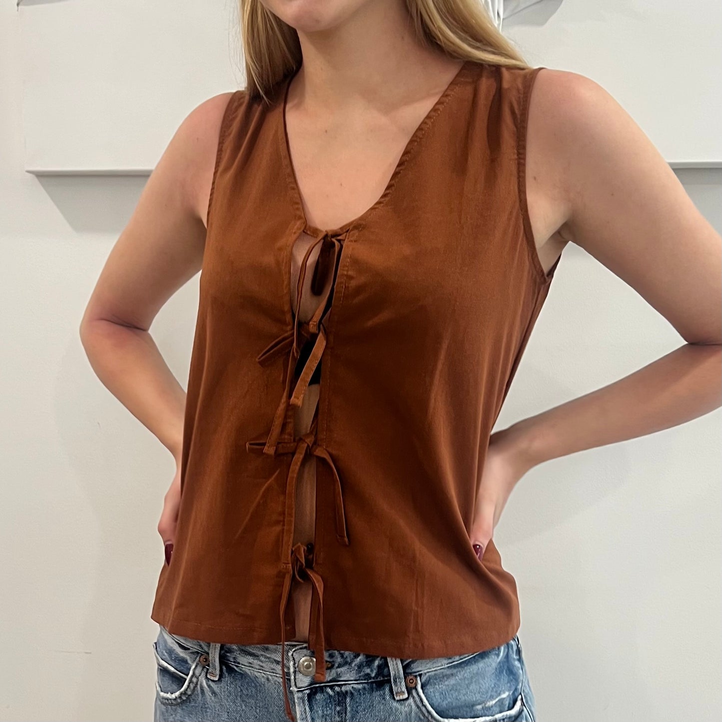 Sleeveless Ribbon Top