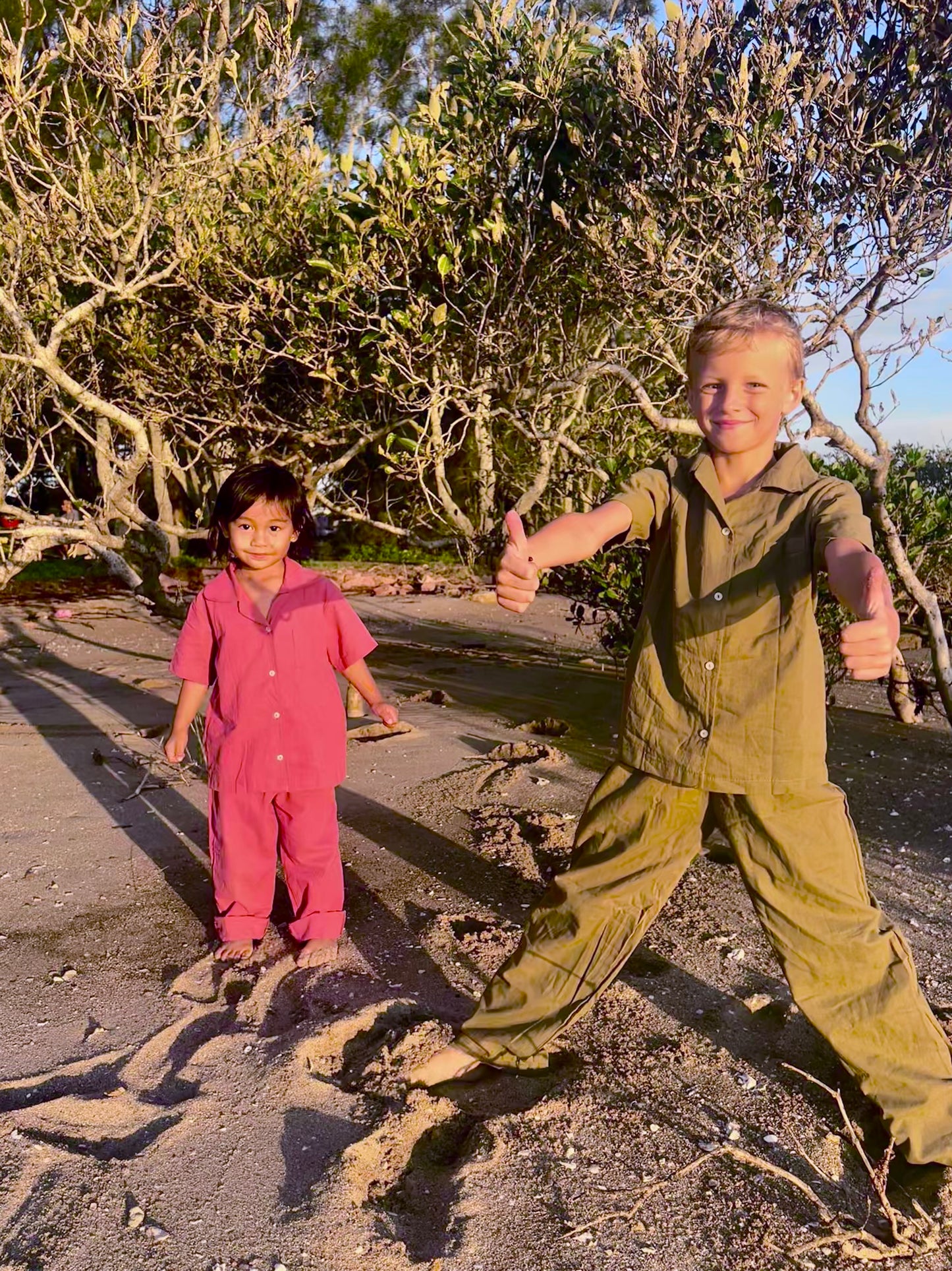 Garden Play (Olive Tone)