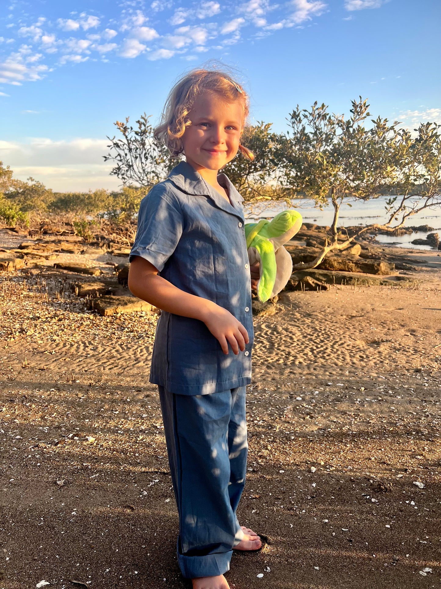 Sky Stretches (French Blue)