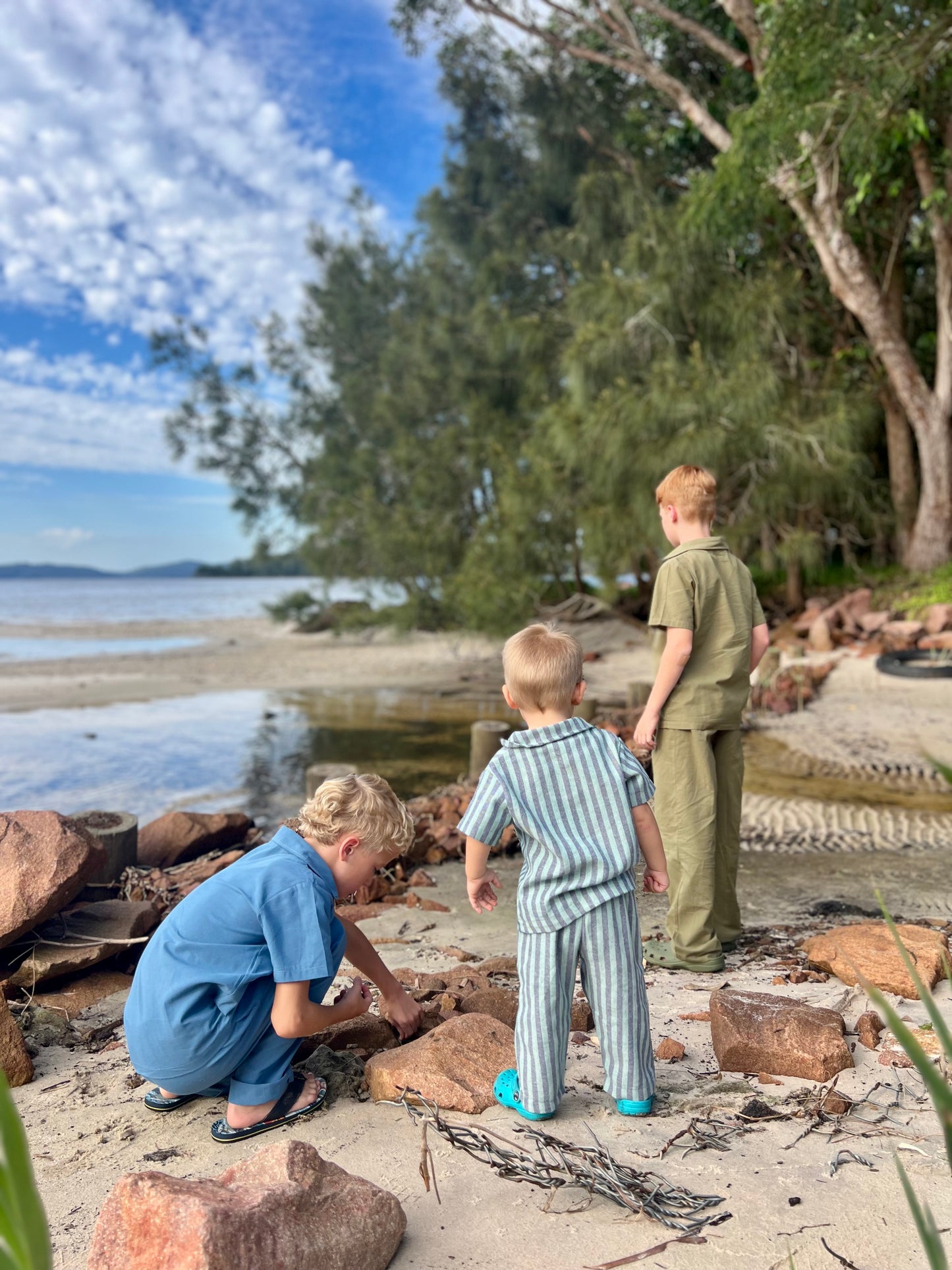 Garden Play (Olive Tone)