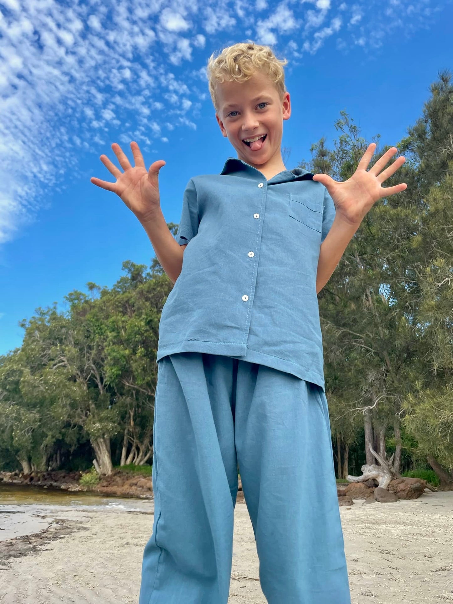 Sky Stretches (French Blue)