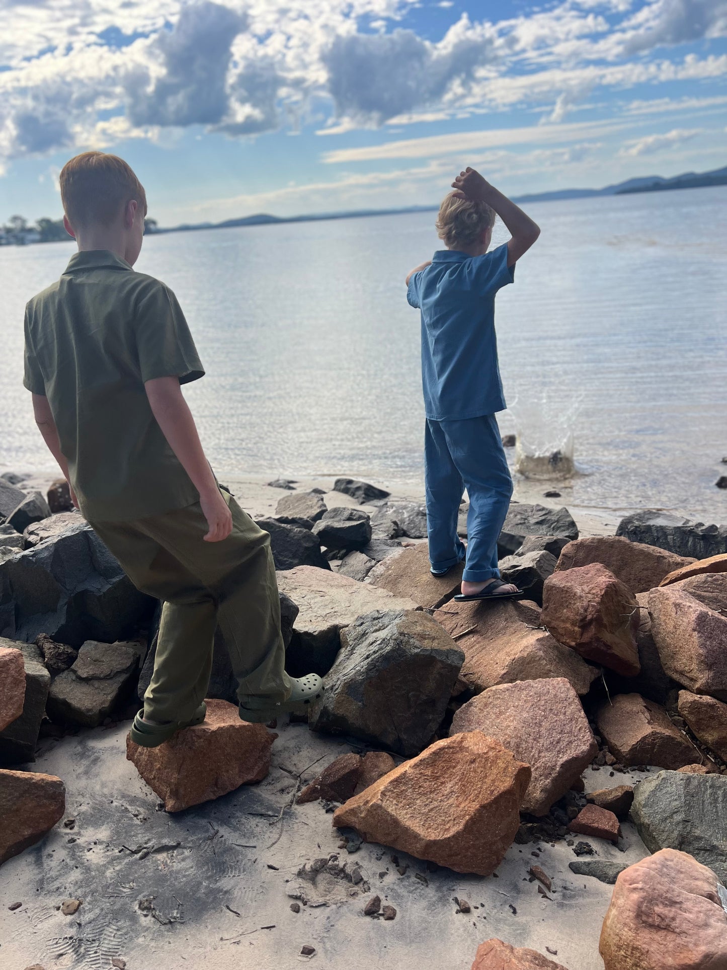 Garden Play (Olive Tone)