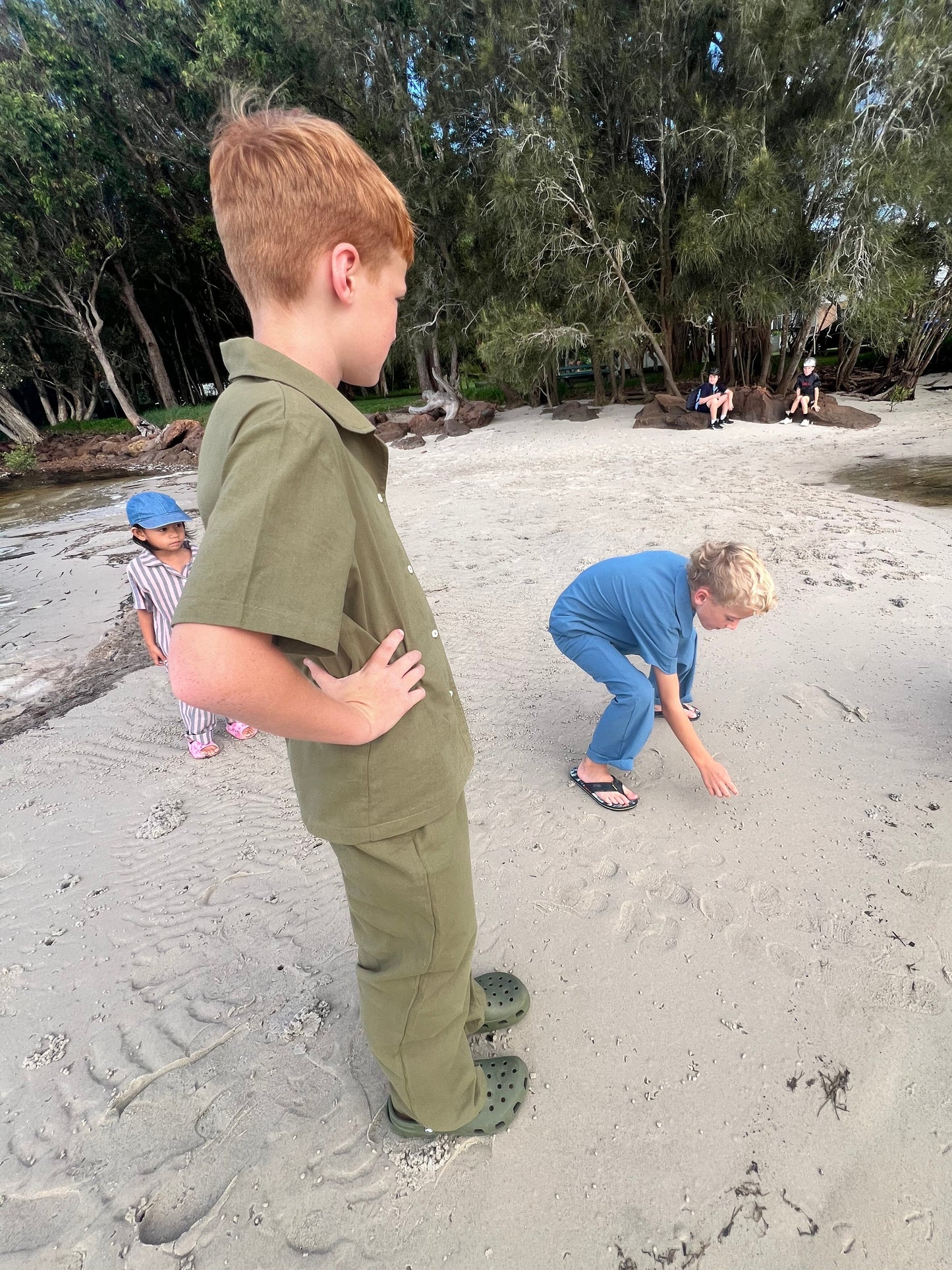 Garden Play (Olive Tone)