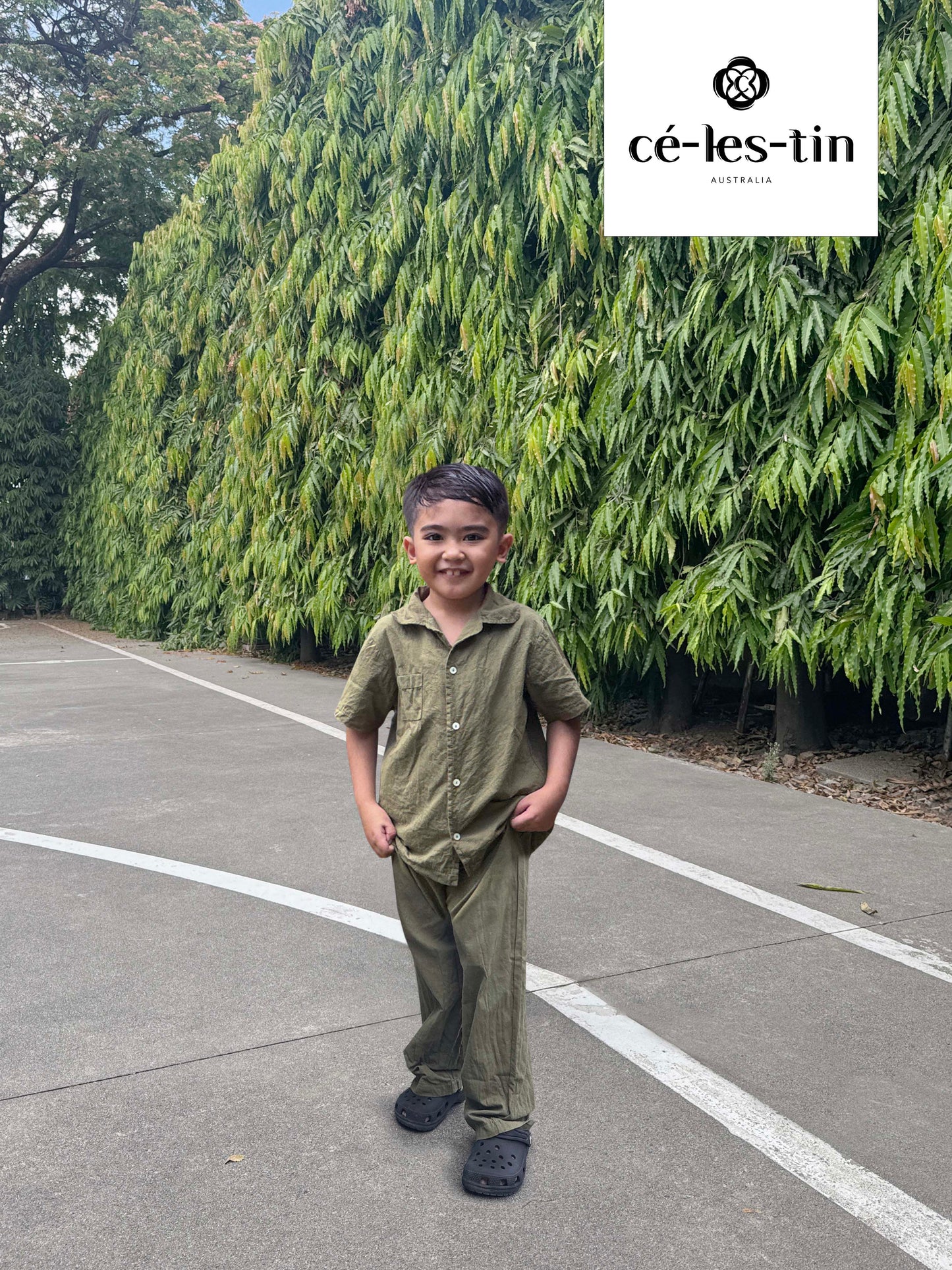 Garden Play (Olive Tone)